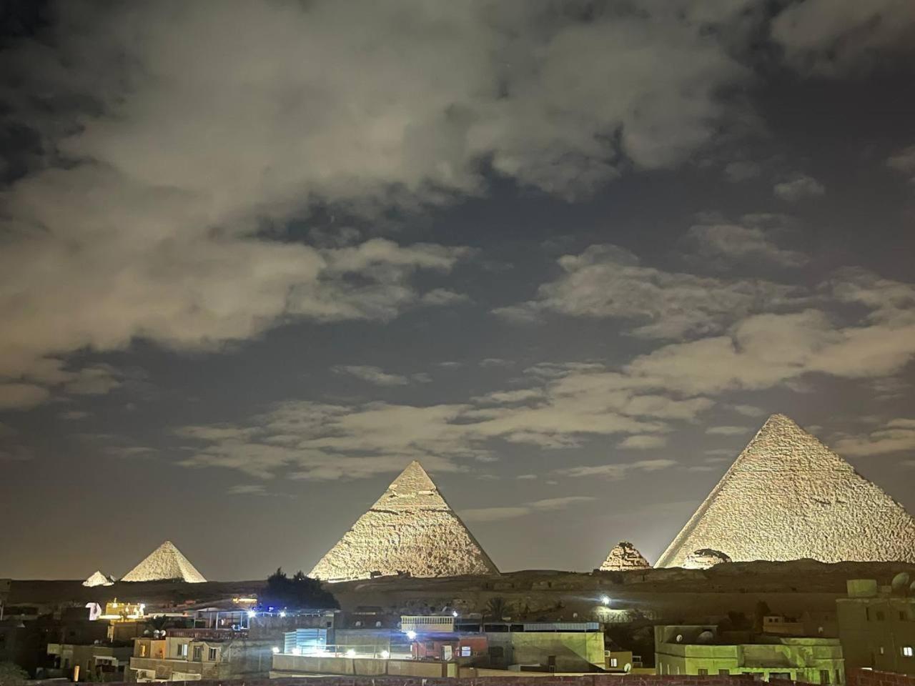 Мініготель Pyramids 3*